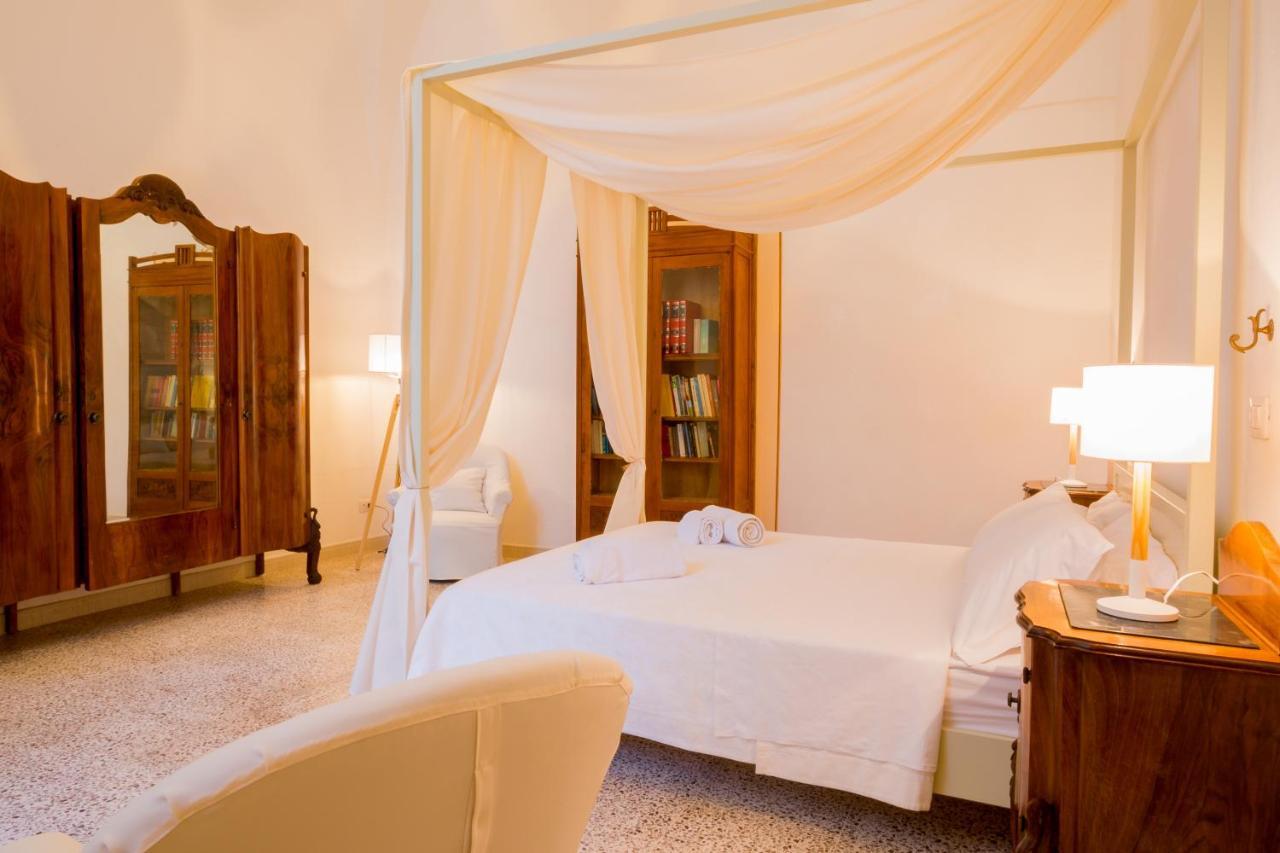 Palazzo Ashian Bed & Breakfast Acquarica del Capo Dış mekan fotoğraf