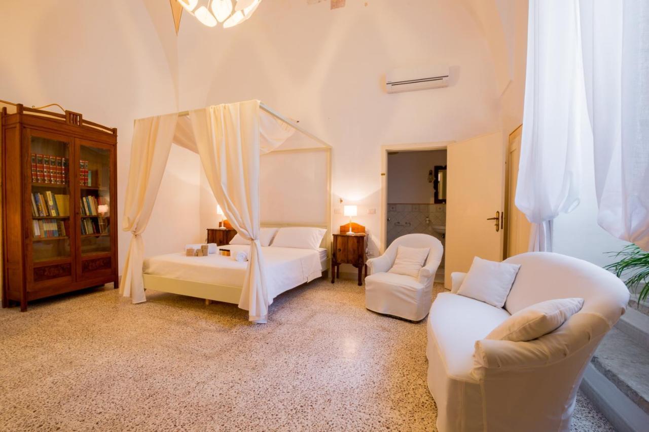 Palazzo Ashian Bed & Breakfast Acquarica del Capo Dış mekan fotoğraf