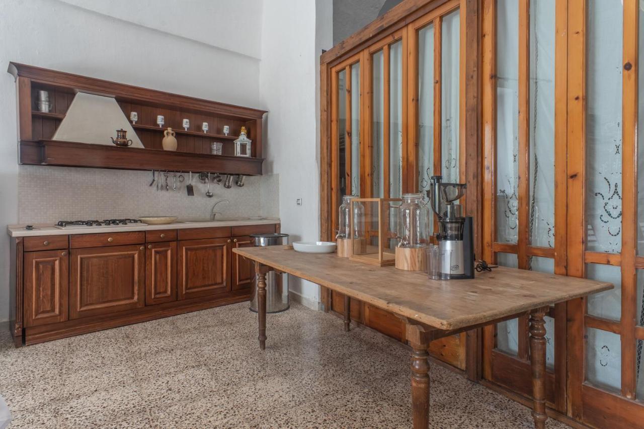 Palazzo Ashian Bed & Breakfast Acquarica del Capo Dış mekan fotoğraf