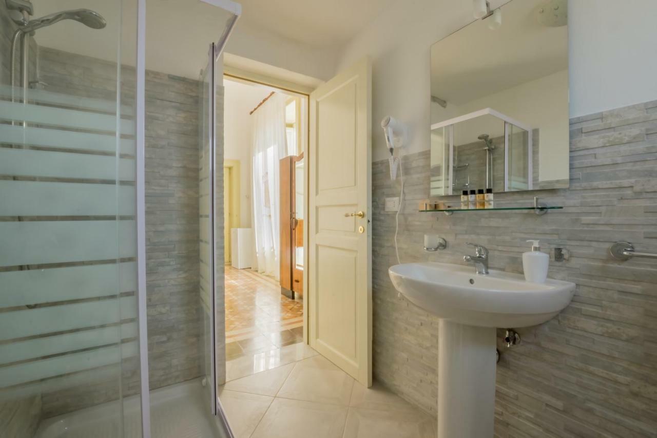 Palazzo Ashian Bed & Breakfast Acquarica del Capo Dış mekan fotoğraf