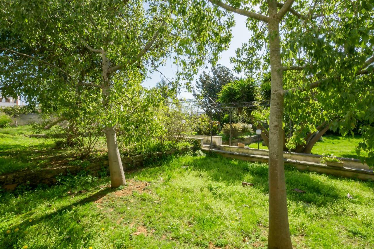 Palazzo Ashian Bed & Breakfast Acquarica del Capo Dış mekan fotoğraf