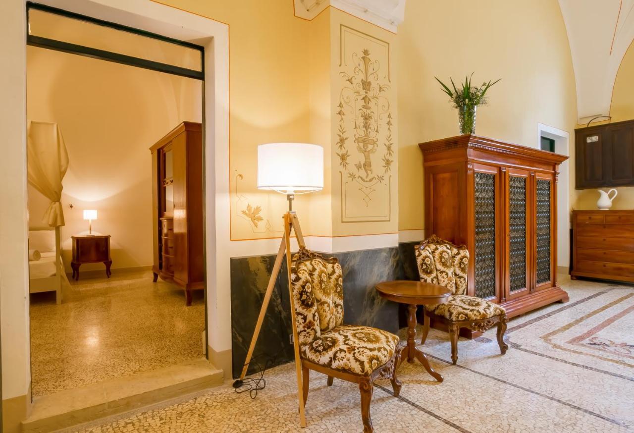 Palazzo Ashian Bed & Breakfast Acquarica del Capo Dış mekan fotoğraf