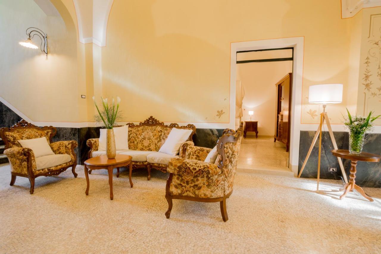 Palazzo Ashian Bed & Breakfast Acquarica del Capo Dış mekan fotoğraf