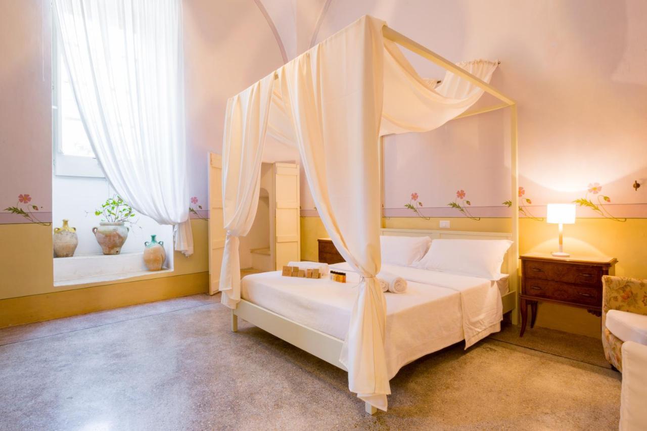 Palazzo Ashian Bed & Breakfast Acquarica del Capo Dış mekan fotoğraf