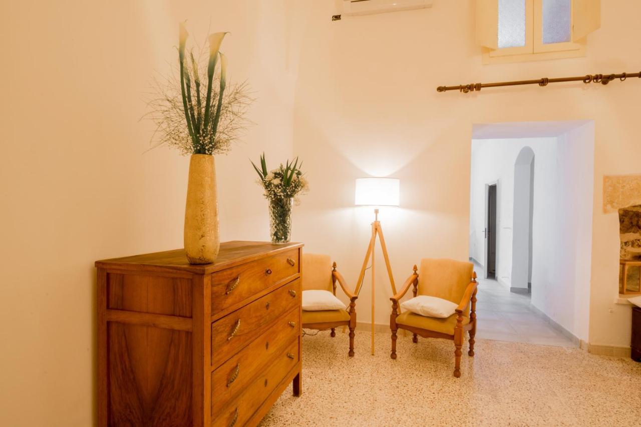 Palazzo Ashian Bed & Breakfast Acquarica del Capo Dış mekan fotoğraf