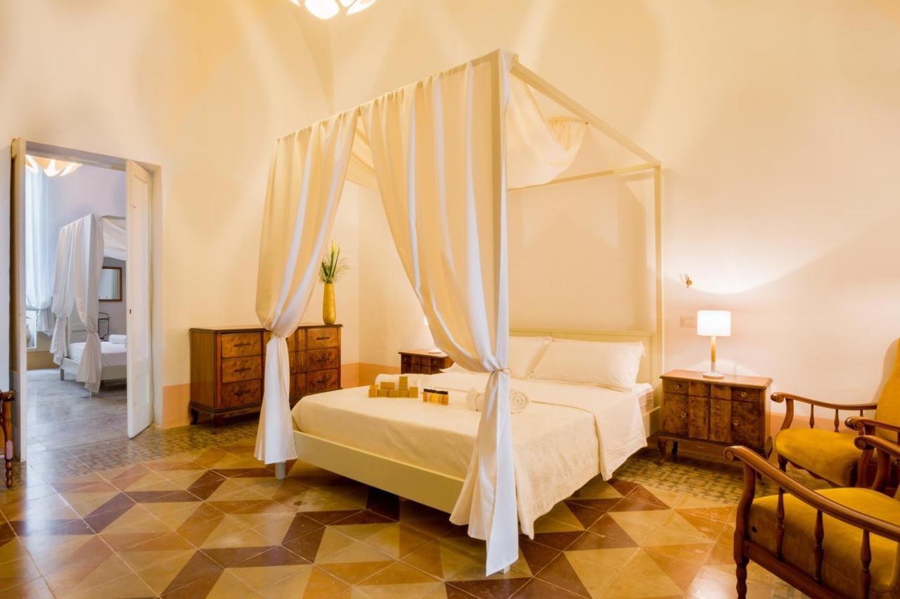 Palazzo Ashian Bed & Breakfast Acquarica del Capo Dış mekan fotoğraf